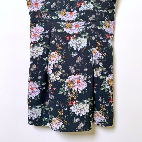 Vero Moda Floral Dress - Picture 7 of 7